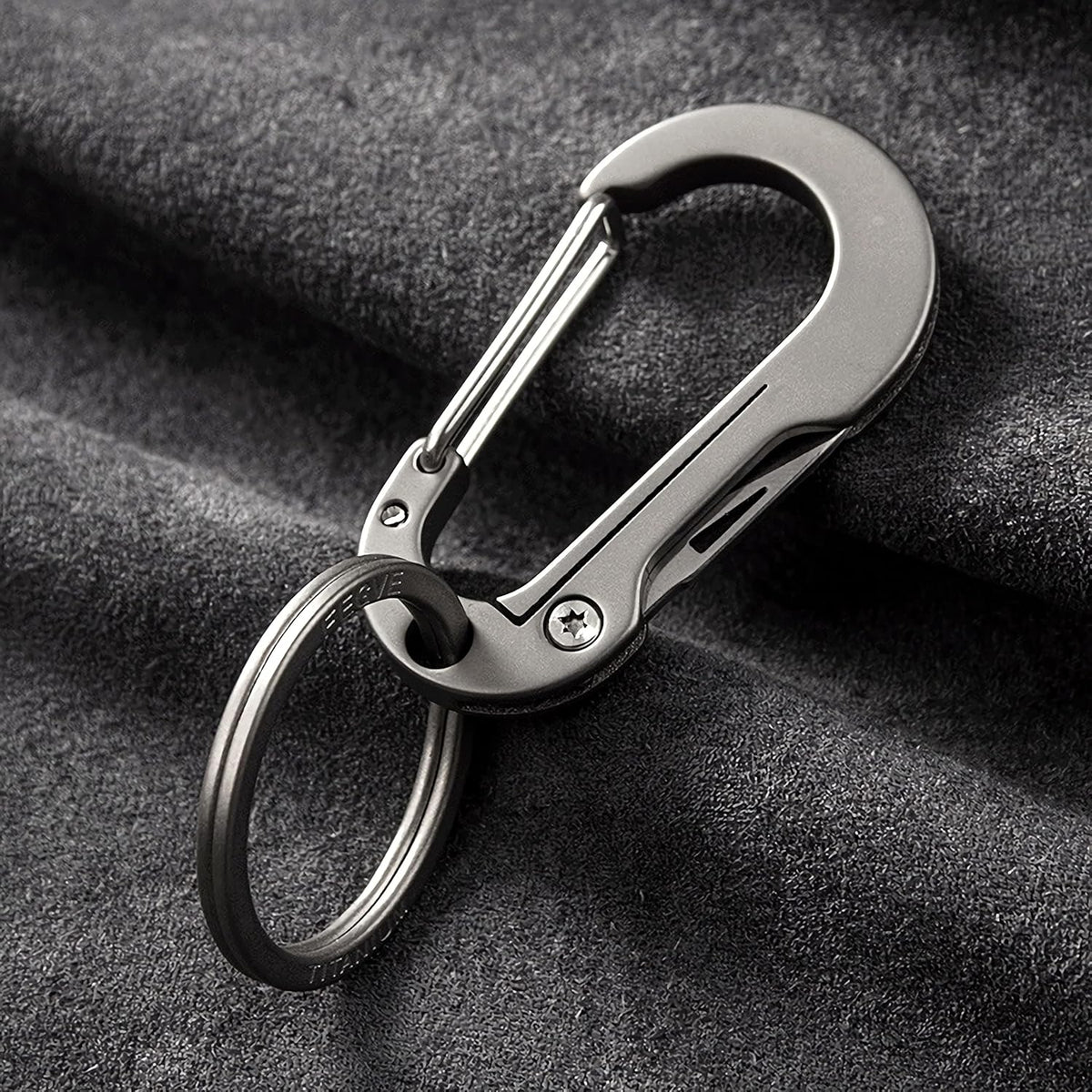 (🔥Christmas Hot Sale- 49% OFF) Multifunctional Titanium Alloy Keychain